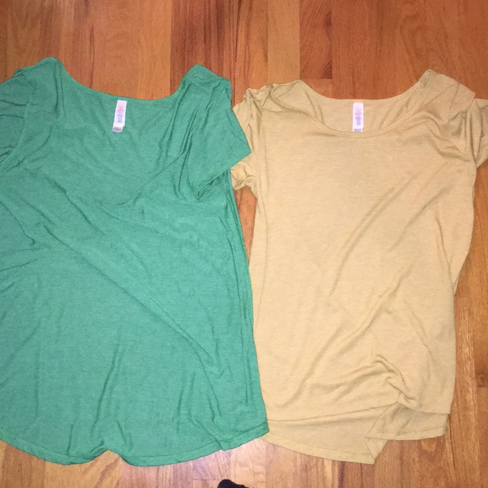 2 LuLaRoe t shirts